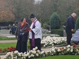 Procesja z modlitwą za zmarłych na Gunnersbury Cemetery (03.11.2024)