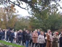 Procesja z modlitwą za zmarłych na Gunnersbury Cemetery (03.11.2024)