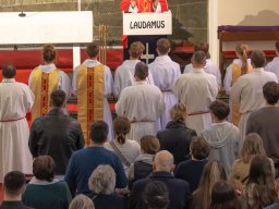 Liturgia Wielkiego Piątku (18-04-2025)