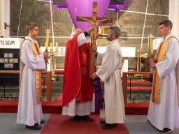 Liturgia Wielkiego Piątku (18-04-2025)