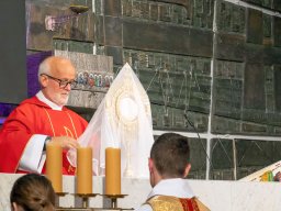 Liturgia Wielkiego Piątku (18-04-2025)