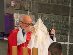 Liturgia Wielkiego Piątku (18-04-2025)